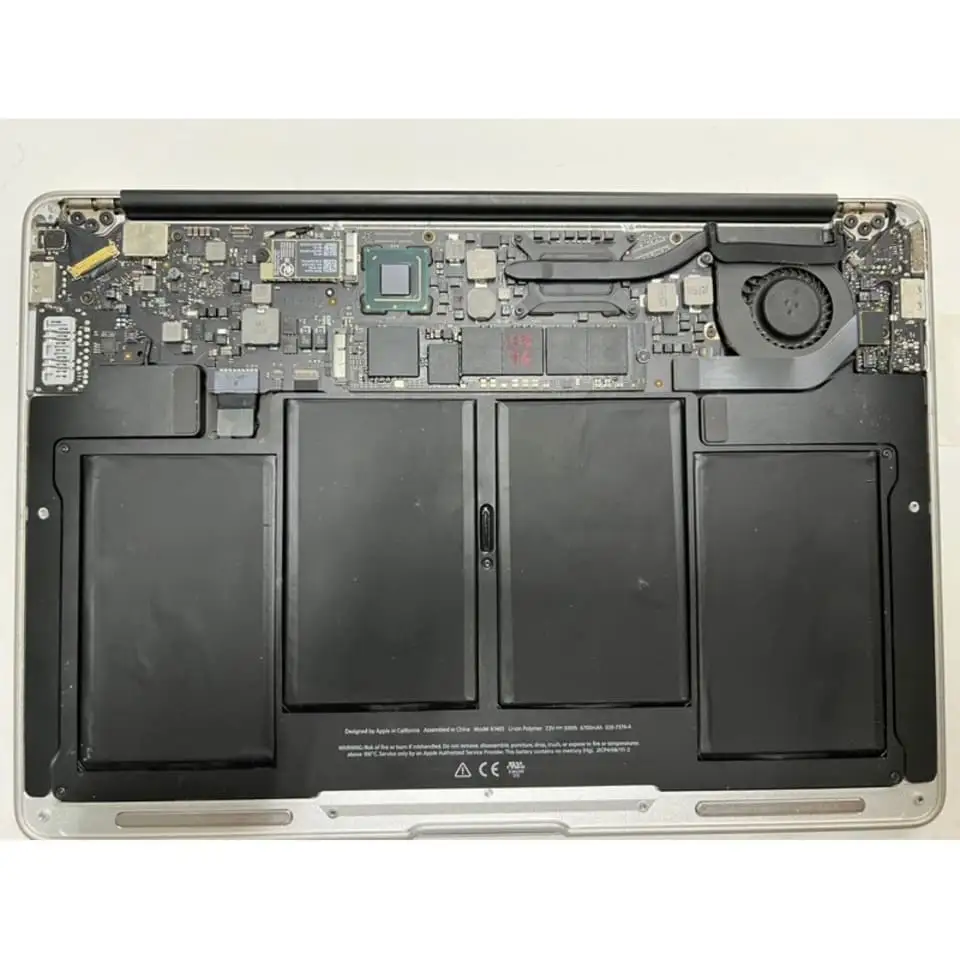 Pin Macbook MacBook Air 13 MC503J