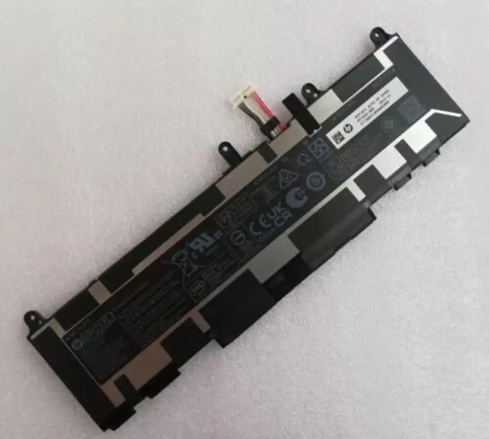 Pin laptop HP M64305-171