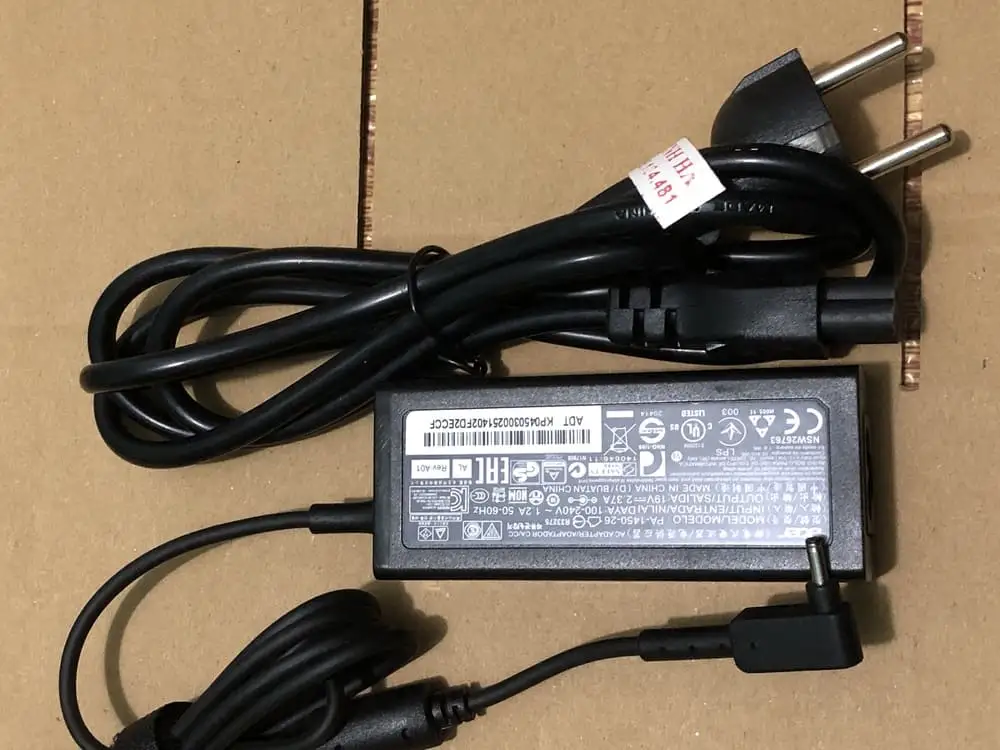  ảnh phóng to thứ   4 của   Sạc Acer HP.ADT11.006